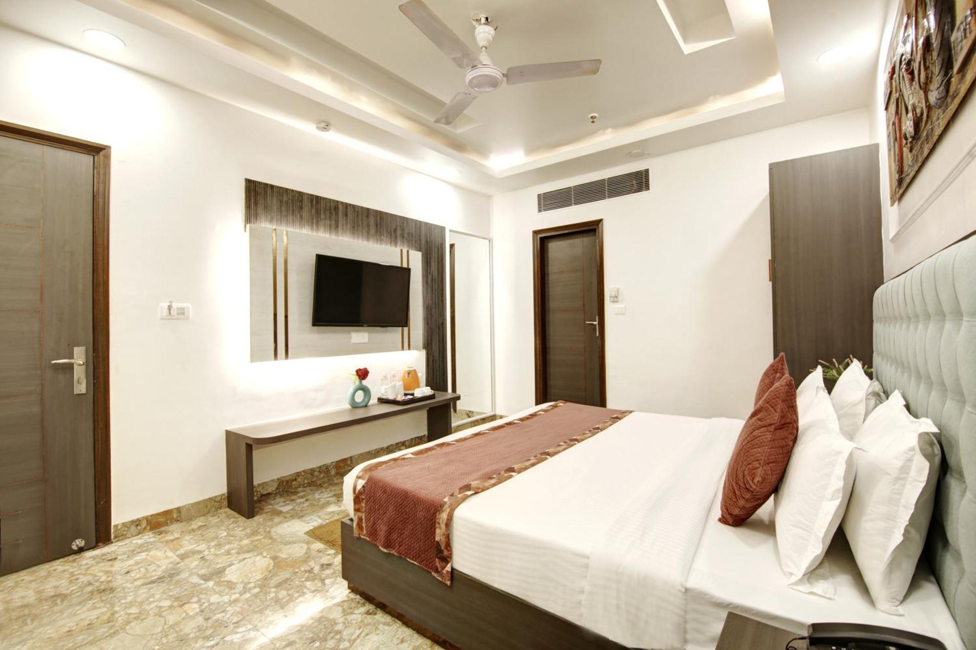 Hotel All Iz Well-By Haveliya Hotels- Traveller'S Choice Award Winner 2025 New Delhi Exterior photo