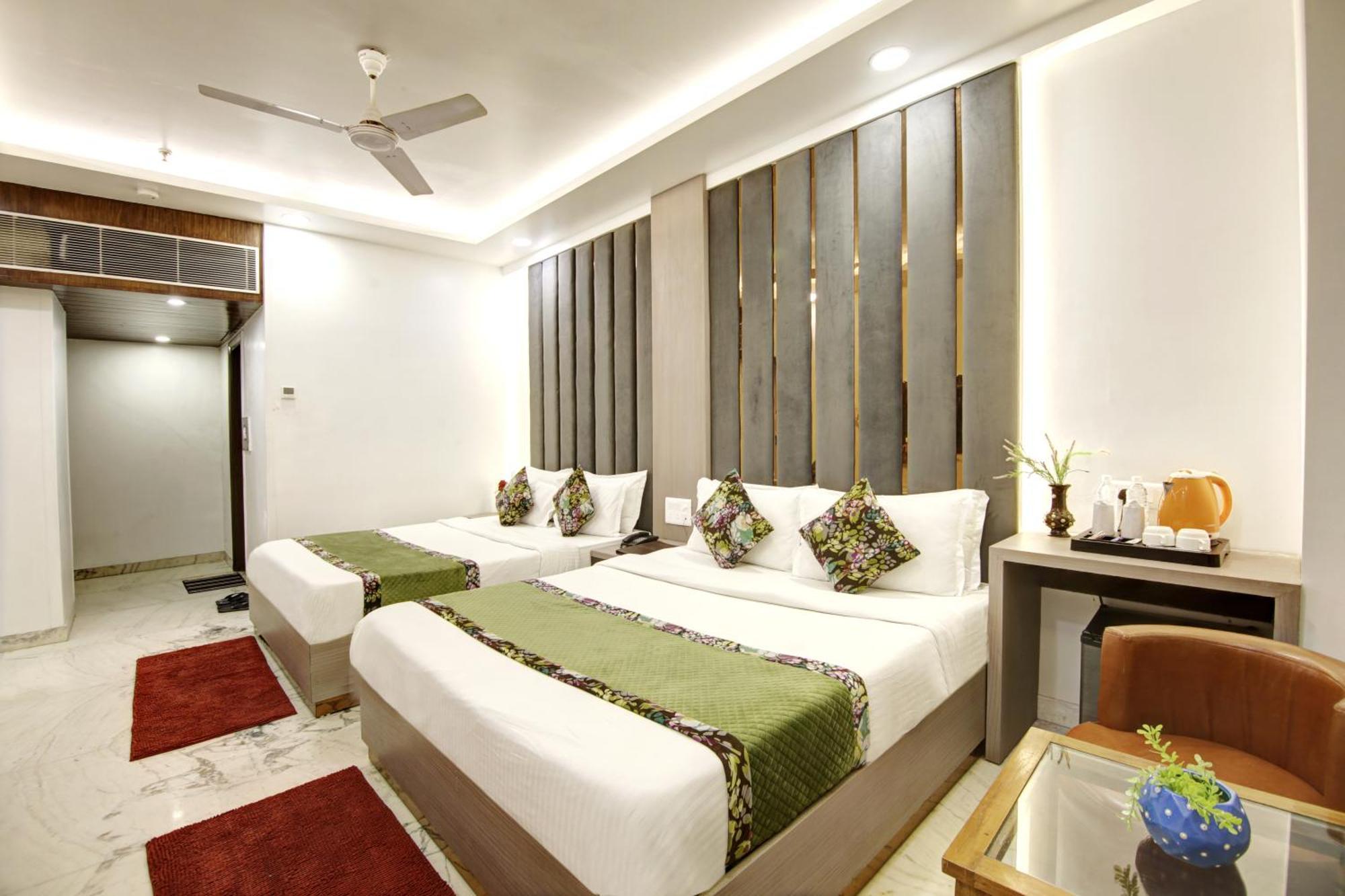 Hotel All Iz Well-By Haveliya Hotels- Traveller'S Choice Award Winner 2025 New Delhi Exterior photo