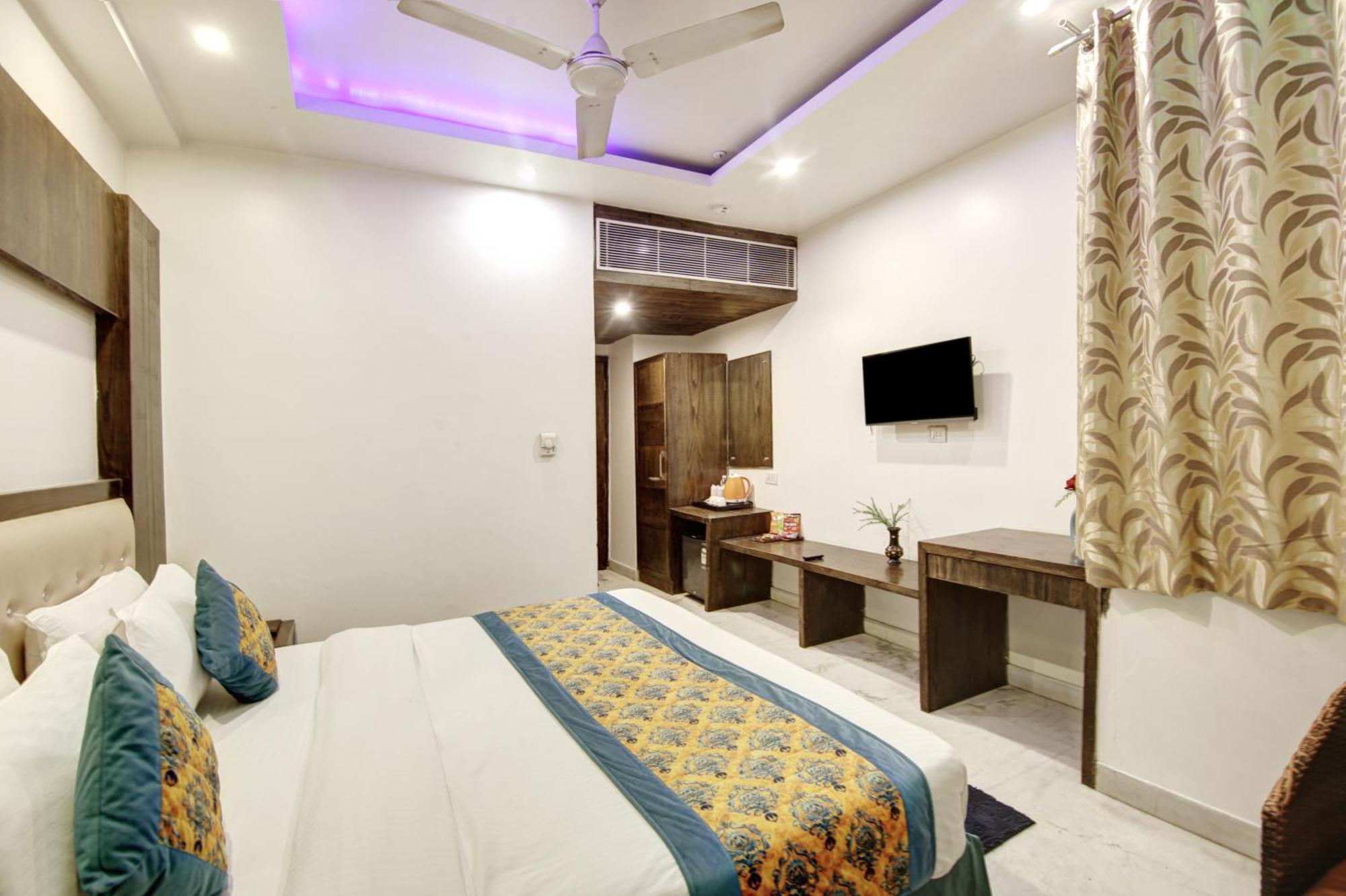 Hotel All Iz Well-By Haveliya Hotels- Traveller'S Choice Award Winner 2025 New Delhi Exterior photo